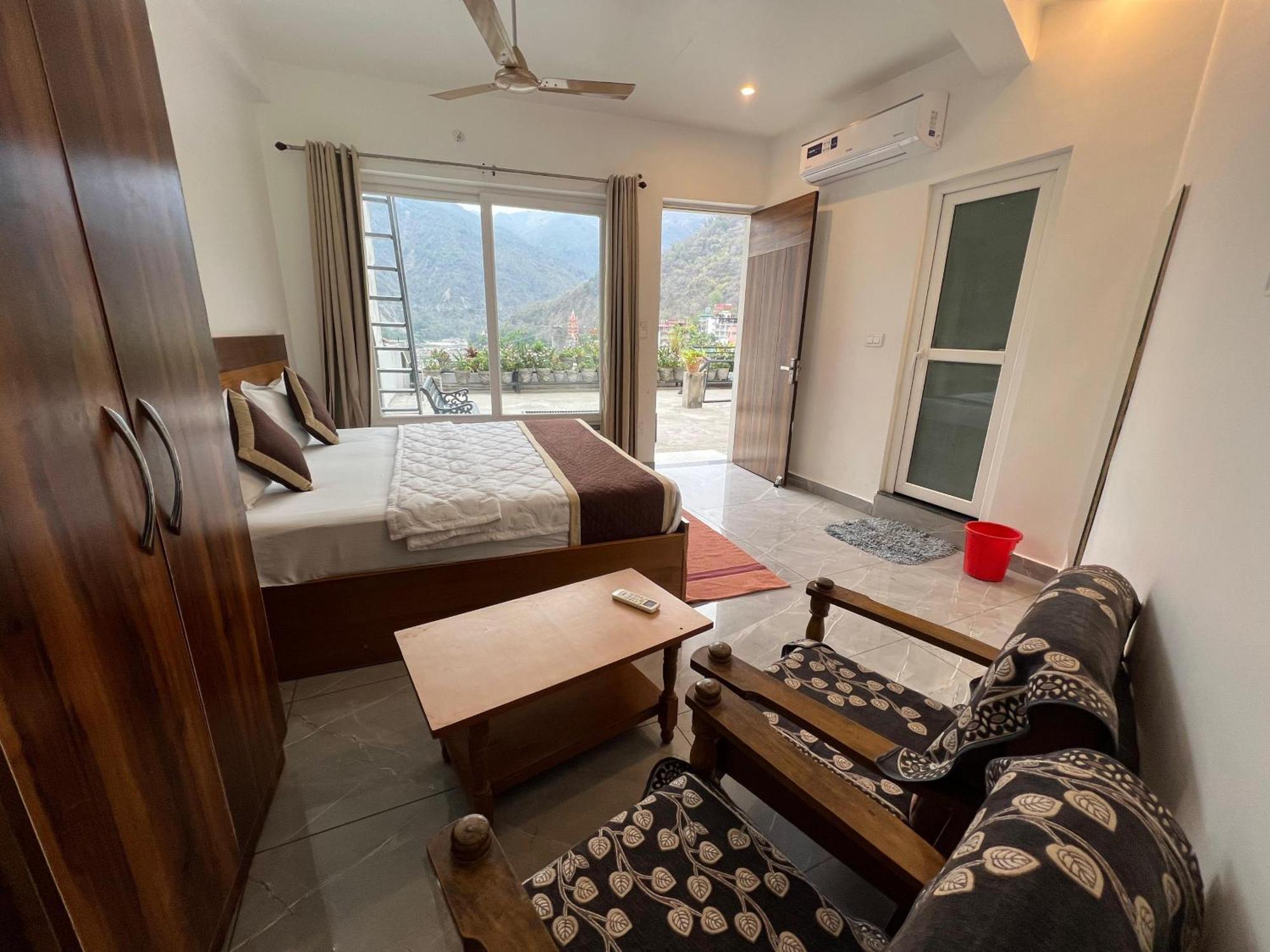 Hotel Manikut Rishikesh Exterior photo